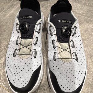 The Under Armour SlipSpeed Training Shoes are unisex athletic sneakers with a la